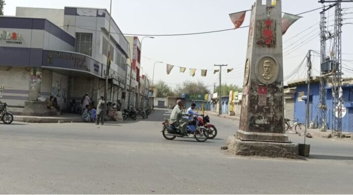 تربت میں لاپتہ افراد کے لواحقین کی کال پر شٹرڈاؤن ہرتال جاری،تمام چھوٹے بڑے کاروباری مراکز ودکانیں سمیت بینک بند