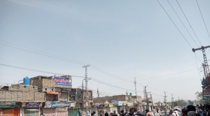 خاران سمیت بلوچستان کے بیشتر شہروں میں مکمل ہڑتال،دکانیں اور دیگر کاروباری مراکز بند۔