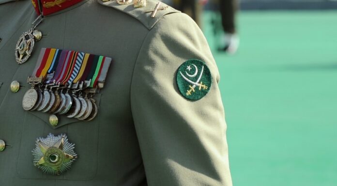 قابض پاکستانی فوج میں اندرونی اختلافات کی وجہ سے ندیم کی جگہ آصف منیر نے جنرل محمد عاصم ملک کو ڈی جی آئی ایس آئی تعینات کر دیا