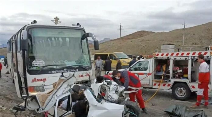 سراوان: ٹریفک حادثے میں 11 افراد جانبحق 14 زخمی