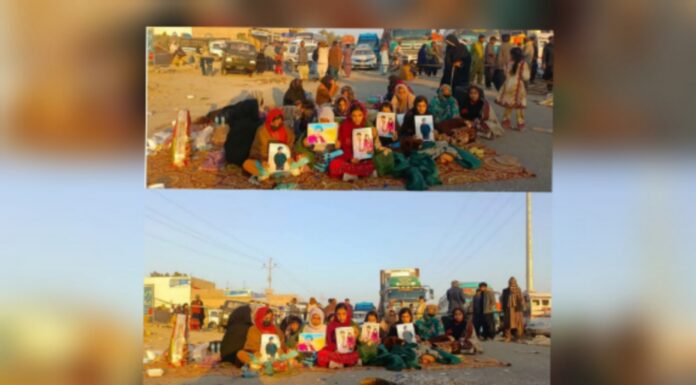 حب/تربت: زبیر بلوچ کی گمشدگی کے خلاف بھوانی میں شاہراہ بدستور بند