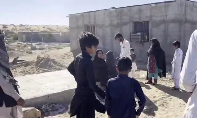 قابض ایران کے ہاتھوں بلوچستان کے ساحلوں پر بلوچوں کی آبادیوں کو مسمار کرنے کی ناکام پالیسیوں کا سلسلہ جاری ہے ۔ رپورٹ