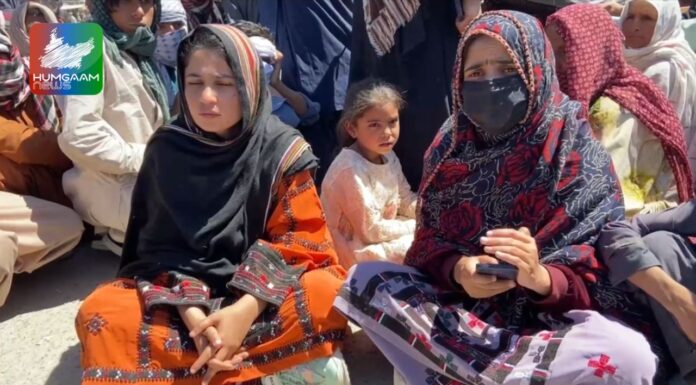 شال: قابض فورسز کے کریک ڈاؤن اور دھمکیوں کے باوجود بلوچ یکجہتی کمیٹی کا دھرنا جاری، مطالبات پیش