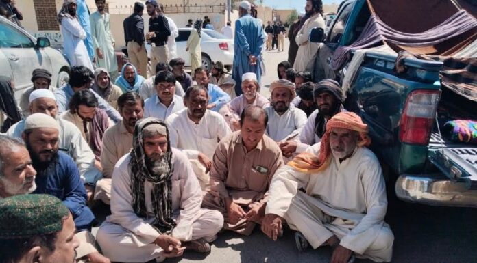 پنجگور بیوی بعد مغوی میاں بھی وحشیانہ طریقے سے قتل ، لواحقین نے دونوں نعشیں رکھ دھرنا شروع کردیا