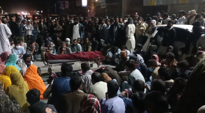 سریاب روڈ پر پولیس کی عوام پر فائرنگ اور تشدد ظلم کی انتہاء ہے۔ بلوچ وومن فورم