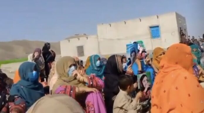 آج صبح تربت کے علاقے ہیرونک میں ریلی نکالی گئی، عوام کی بڑی تعداد میں شریک