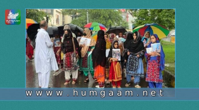 اسلام آباد شدید بارش میں بغیر پناہ کے احتجاج جاری ہے، احتجاج چھٹے دن میں داخل ۔ بی وائی سی
