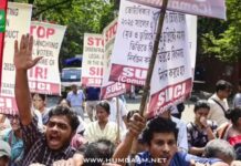 بھارت میں انتخابی دھاندلی کے خلاف عوام سڑکوں پر، 7 عدالتی افسران یرغمال
